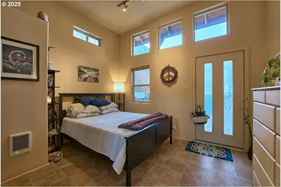 105 E Main St, Enterprise, OR 97828 - Photo 17