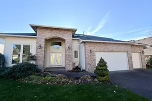 3492 Vista Ridge Dr, West Linn, OR 97068 - Photo 1