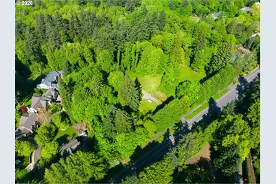 12645 S Terwilliger Blvd, Portland, OR 97219 - Photo 13