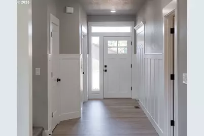 2205 NW 69th St, Vancouver, WA 98660 - Photo 5