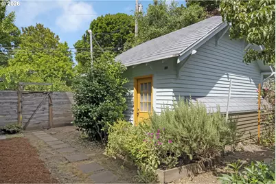 2204 NE 7th Ave, Portland, OR 97212 - Photo 43