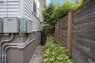 2204 NE 7th Ave, Portland, OR 97212 - Photo 33