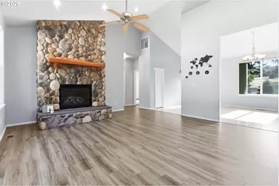 128 Flagstone Dr, Silver Lake, WA 98645 - Photo 7