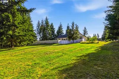 128 Flagstone Dr, Silver Lake, WA 98645 - Photo 39