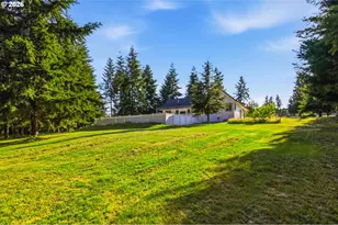 128 Flagstone Dr, Silver Lake, WA 98645 - Photo 39