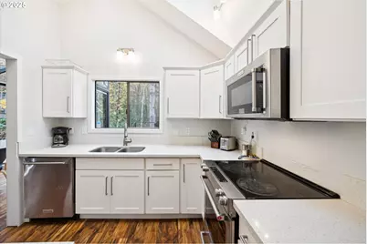 3 Mountain Cir, Lake Oswego, OR 97035 - Photo 19