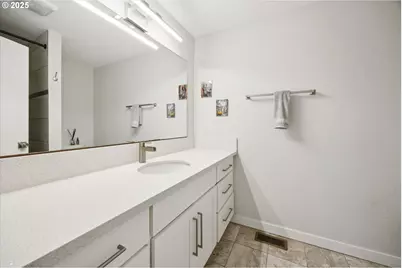 3 Mountain Cir, Lake Oswego, OR 97035 - Photo 25