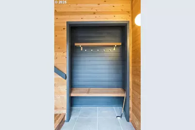 3 Mountain Cir, Lake Oswego, OR 97035 - Photo 3