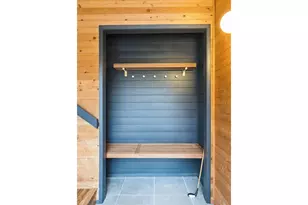 3 Mountain Cir, Lake Oswego, OR 97035 - Photo 3