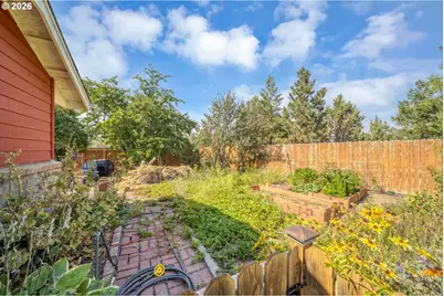 200 SE Crestview Ln, Madras, OR 97741 - Photo 47