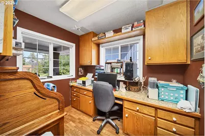 200 SE Crestview Ln, Madras, OR 97741 - Photo 21