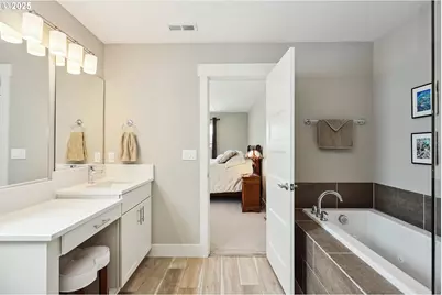 1250 29th St, Hood River, OR 97031 - Photo 37