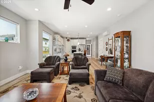 1250 29th St, Hood River, OR 97031 - Photo 7