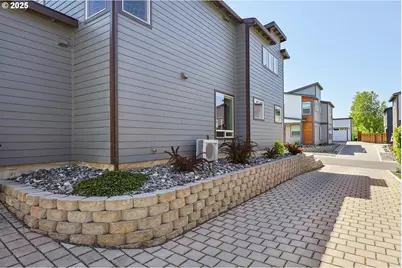 1250 29th St, Hood River, OR 97031 - Photo 47