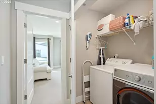 1250 29th St, Hood River, OR 97031 - Photo 27