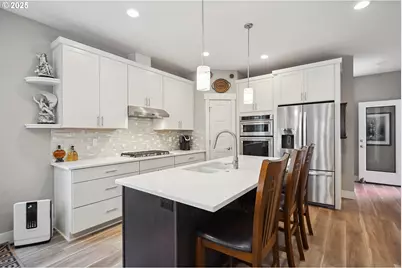 1250 29th St, Hood River, OR 97031 - Photo 9