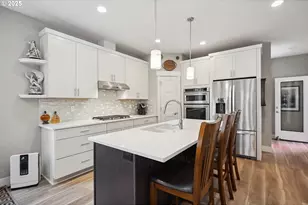 1250 29th St, Hood River, OR 97031 - Photo 9