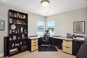 1250 29th St, Hood River, OR 97031 - Photo 23