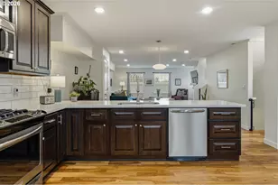 7594 SE Division St, Portland, OR 97206 - Photo 9