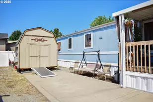 4425 W Main St, Medford, OR 97501 - Photo 11