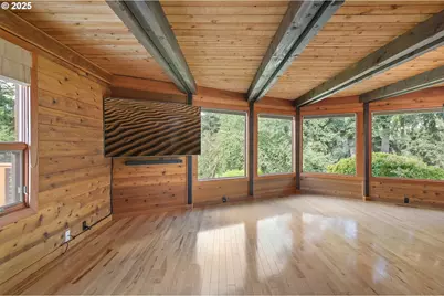 300 Modrow Rd, Kalama, WA 98625 - Photo 5