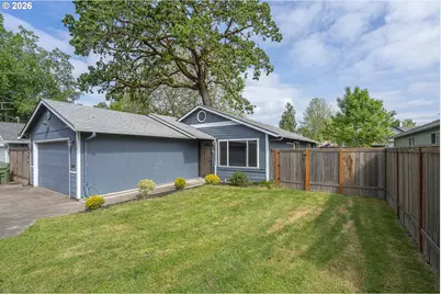 209 E North St, Newberg, OR 97132 - Photo 3