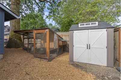 209 E North St, Newberg, OR 97132 - Photo 31