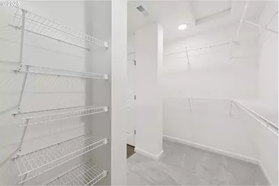 3327 SE Triumph Ave, Hillsboro, OR 97123 - Photo 25