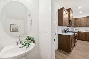 3327 SE Triumph Ave, Hillsboro, OR 97123 - Photo 11