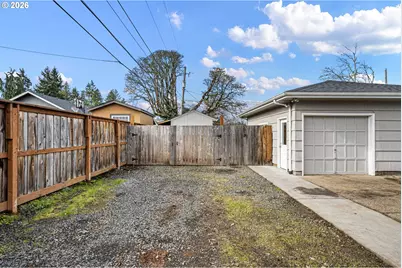 1409 Clark Ave, Cottage Grove, OR 97424 - Photo 5