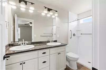7410 Desert View Dr, White City, OR 97503 - Photo 15