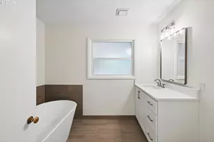 7250 SW Canyon Rd, Portland, OR 97225 - Photo 25