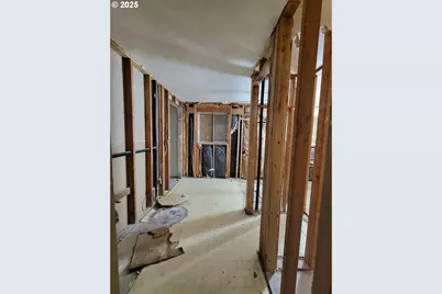 47785 Chubb Ct, Oakridge, OR 97463 - Photo 13