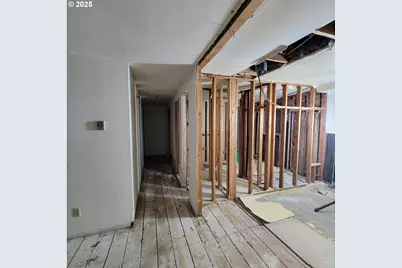 47785 Chubb Ct, Oakridge, OR 97463 - Photo 9