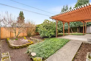 1806 NE 150th Ave, Portland, OR 97230 - Photo 15