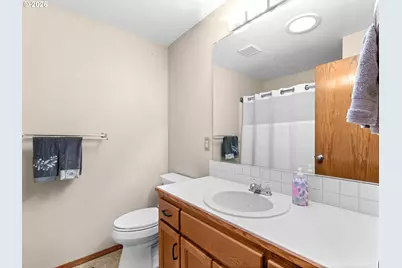 1806 NE 150th Ave, Portland, OR 97230 - Photo 9