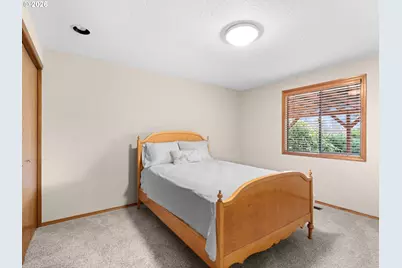 1806 NE 150th Ave, Portland, OR 97230 - Photo 11