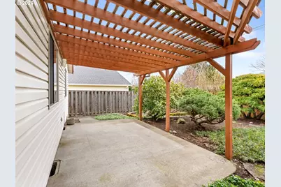 1806 NE 150th Ave, Portland, OR 97230 - Photo 13