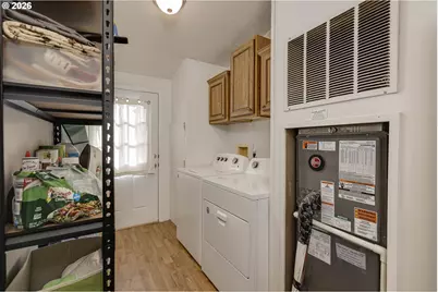 655 NE Burnett Rd #9, McMinnville, OR 97128 - Photo 21