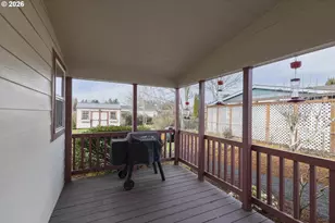 655 NE Burnett Rd, McMinnville, OR 97128 - Photo 31