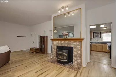 655 NE Burnett Rd #9, McMinnville, OR 97128 - Photo 11