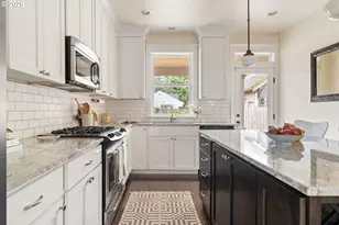 7936 N Wayland Ave, Portland, OR 97203 - Photo 17