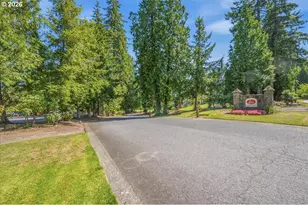 7028 SE Hogan Rd, Gresham, OR 97080 - Photo 35