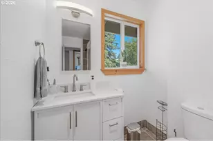 7028 SE Hogan Rd, Gresham, OR 97080 - Photo 27