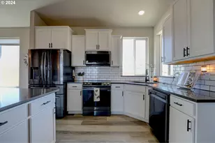 700 Dooley Rd, Centerville, WA 98613 - Photo 19