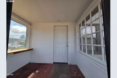 816 Nestucca Ave, Tillamook, OR 97141 - Photo 5