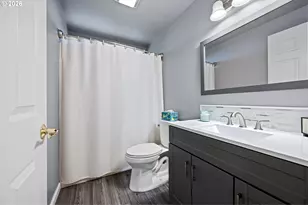 25133 Allure Ave, Veneta, OR 97487 - Photo 21
