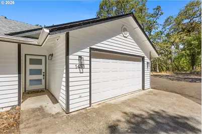 1485 SE Parkwood Dr, Roseburg, OR 97470 - Photo 3