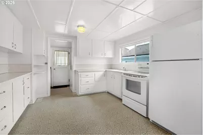 1020 N Roosevelt Dr, Seaside, OR 97138 - Photo 11