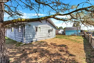 2951 Douglas St, Longview, WA 98632 - Photo 23